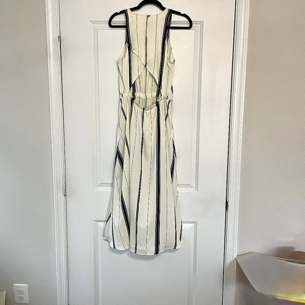 Lou & Gray Navy Blue/ Cream Vertical Stripped Maxi Dress Size Small - Picture 4 of 8